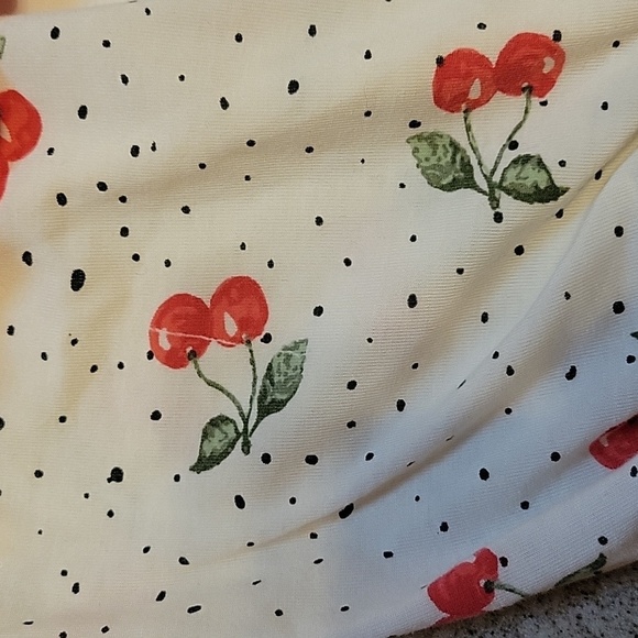 Romper With Cherry Accents By Jessica Simpson Size 6-9 Months - Picture 7 of 7